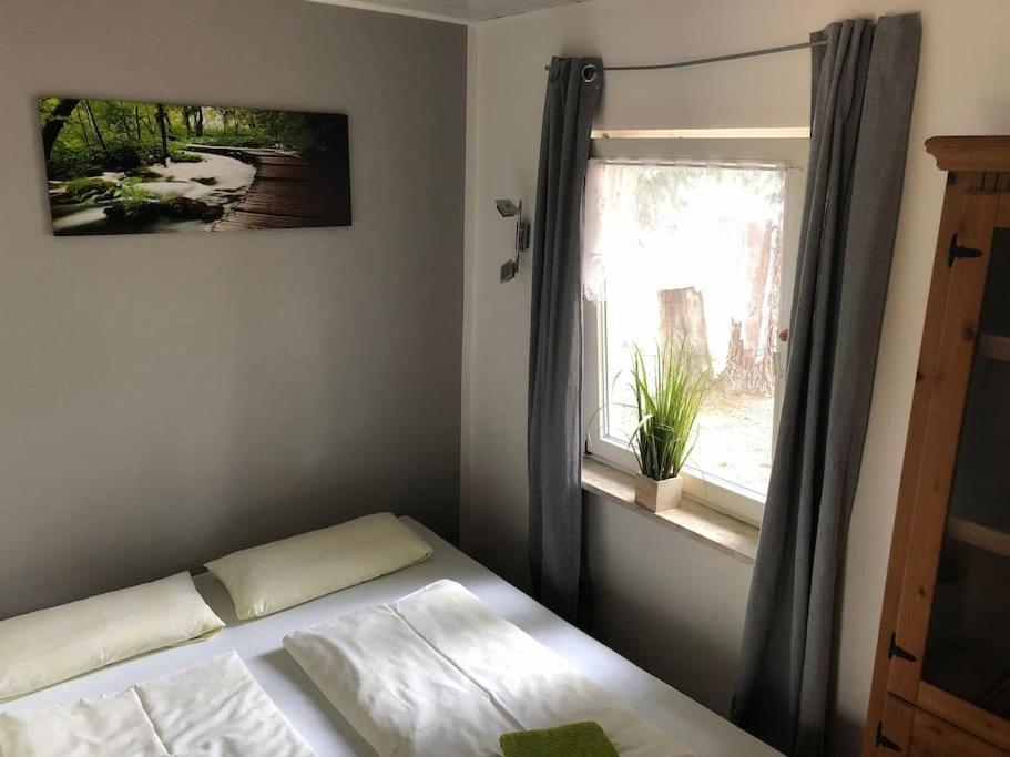 Gemuetlicher Bungalow In Cottbus - Sielow Εξωτερικό φωτογραφία