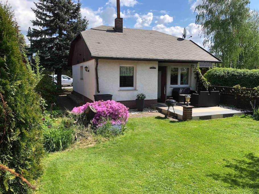 Gemuetlicher Bungalow In Cottbus - Sielow Εξωτερικό φωτογραφία